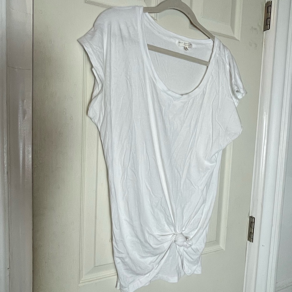 Truly Madly deeply M top white tie front womens euc